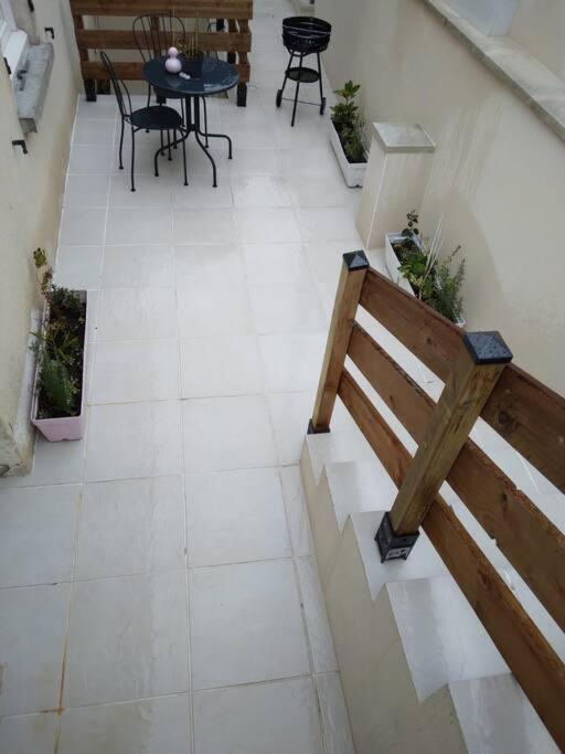 Appartement Cosy Avec Terrasse Vaux-Sur-Seine Экстерьер фото